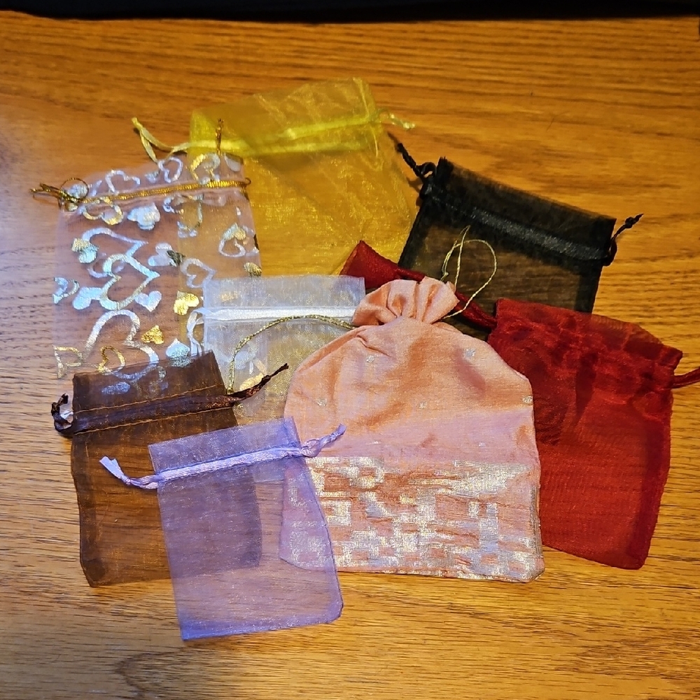 🛍2/$6🛍 Assorted Color Organza Gift Bags